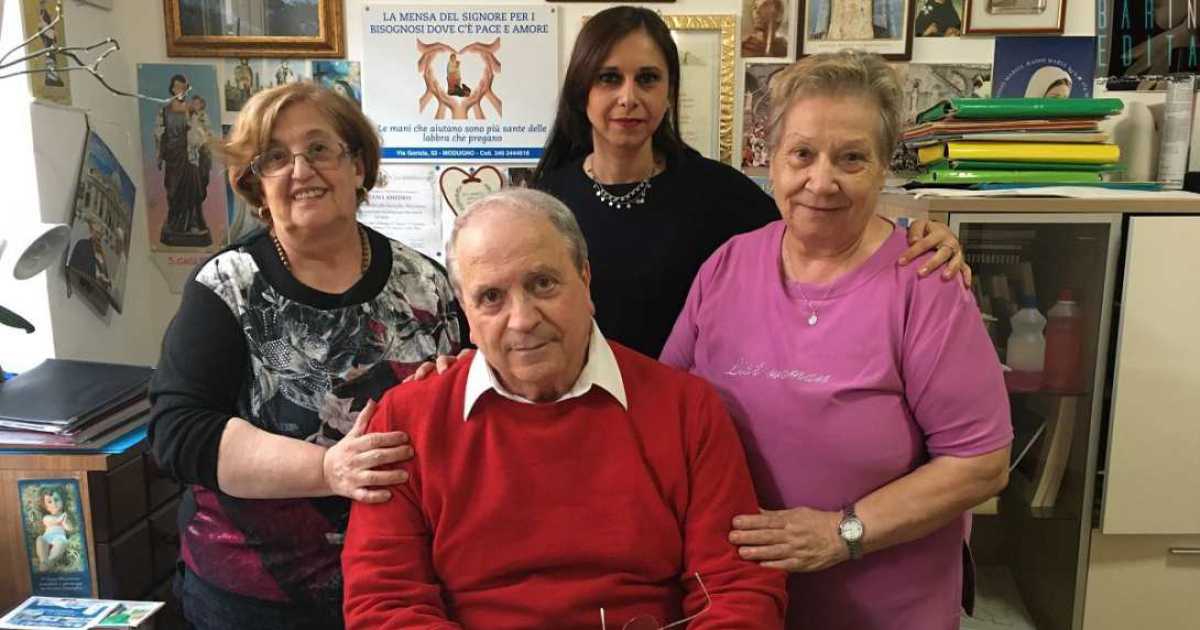 Modugno, la storia di Amedeo e dei suoi "angeli": gestiscono da soli una mensa sociale